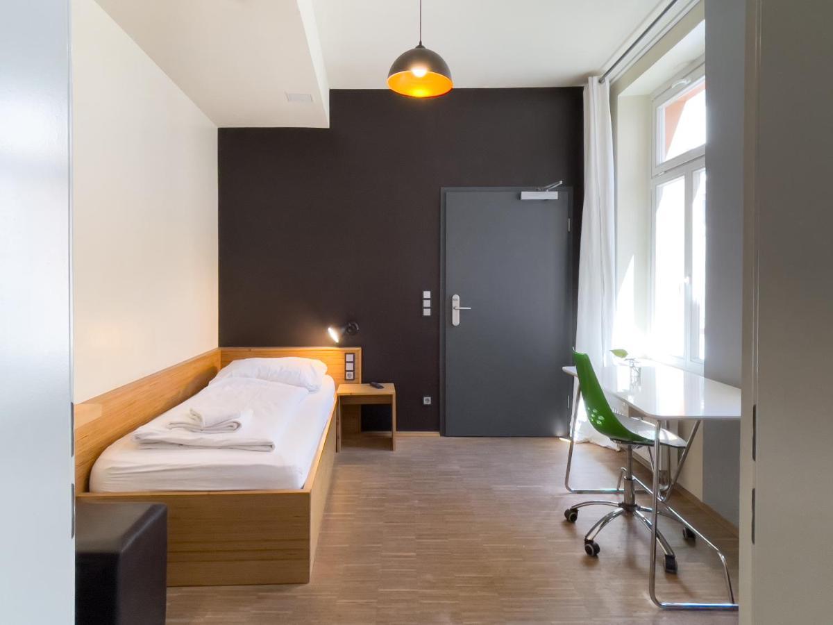 Single Room Bathroom