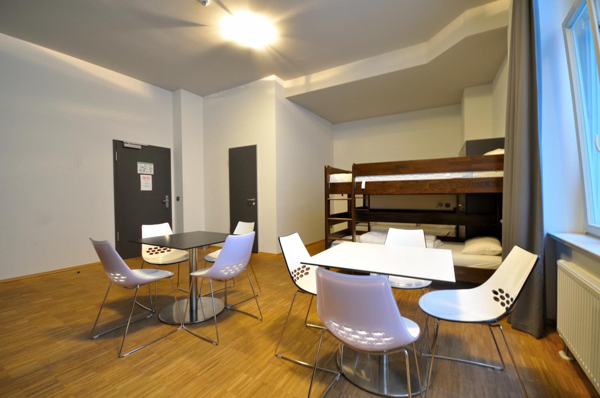 Bed 4-Bed Female Dormitory Room